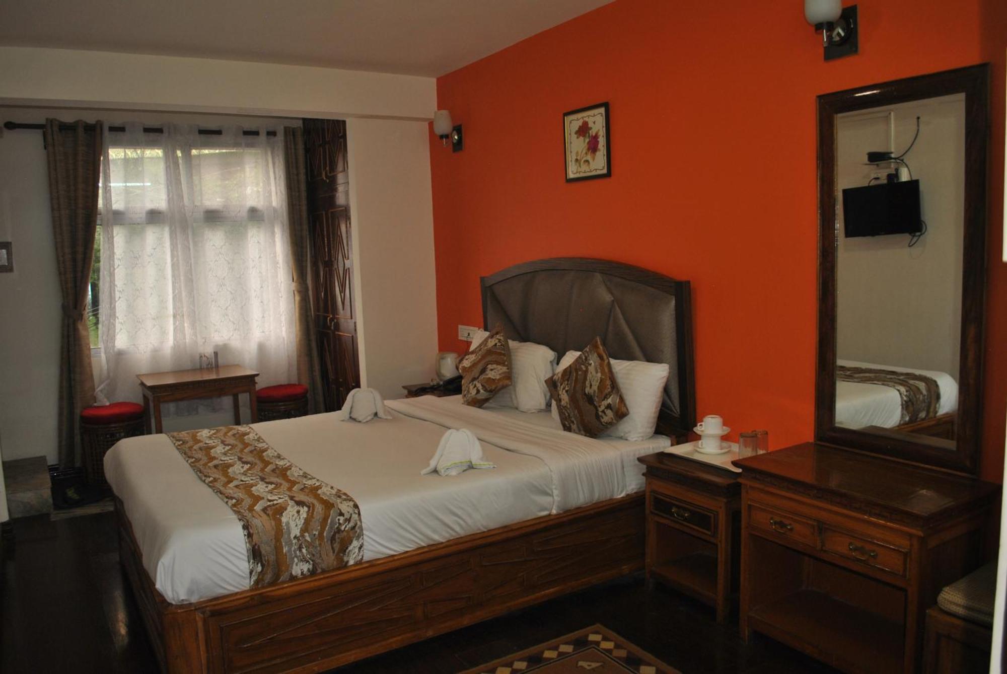 Hotel Kasturi Palace & Restaurant Darjeeling Darjeeling  Esterno foto