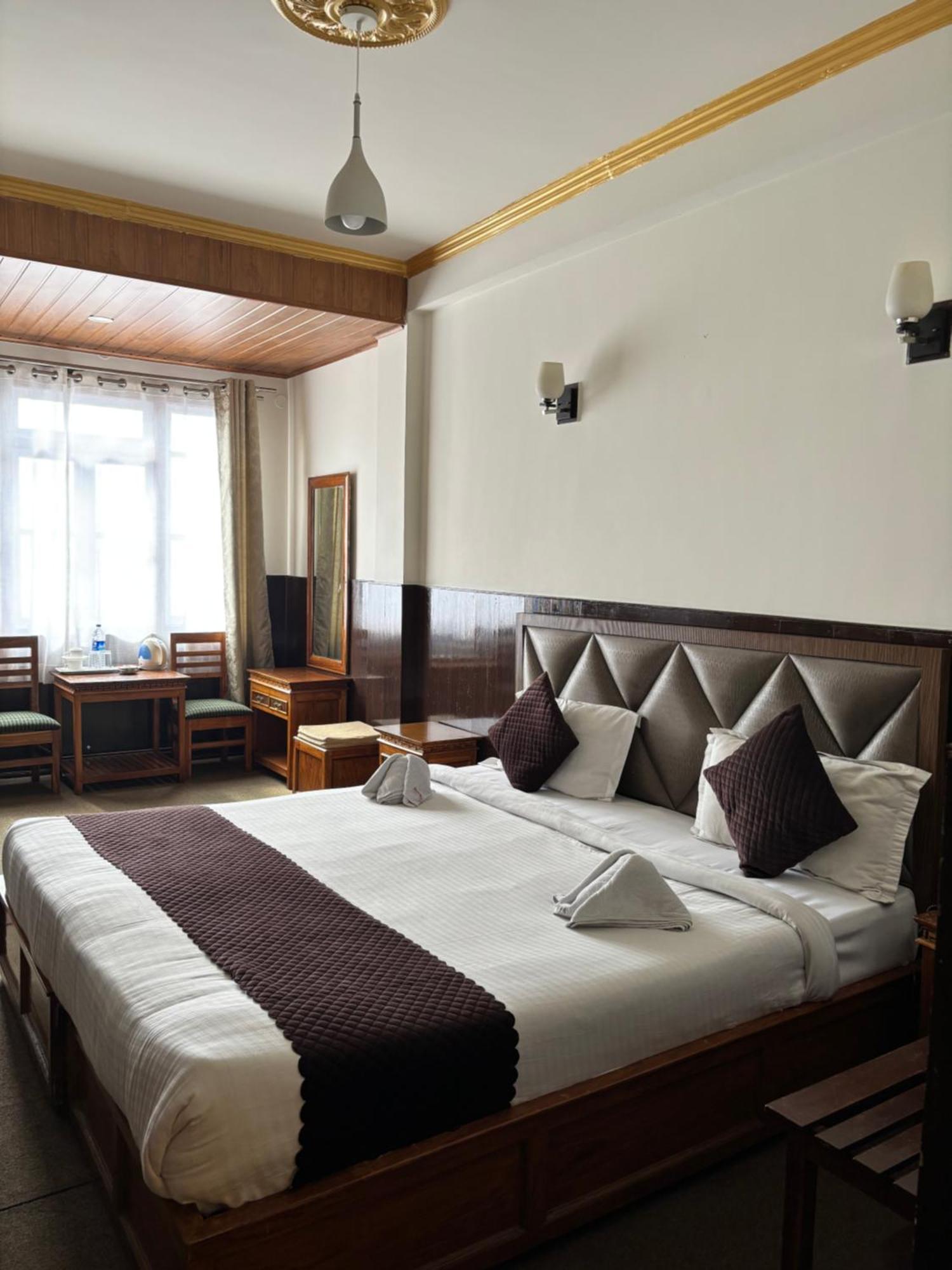 Hotel Kasturi Palace & Restaurant Darjeeling Darjeeling  Esterno foto