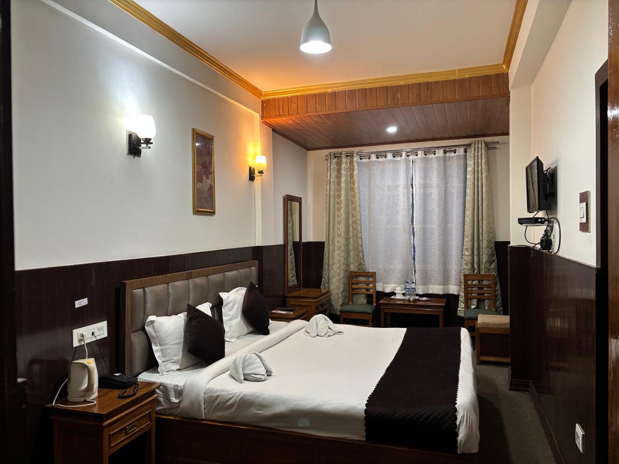 Hotel Kasturi Palace & Restaurant Darjeeling Darjeeling  Esterno foto