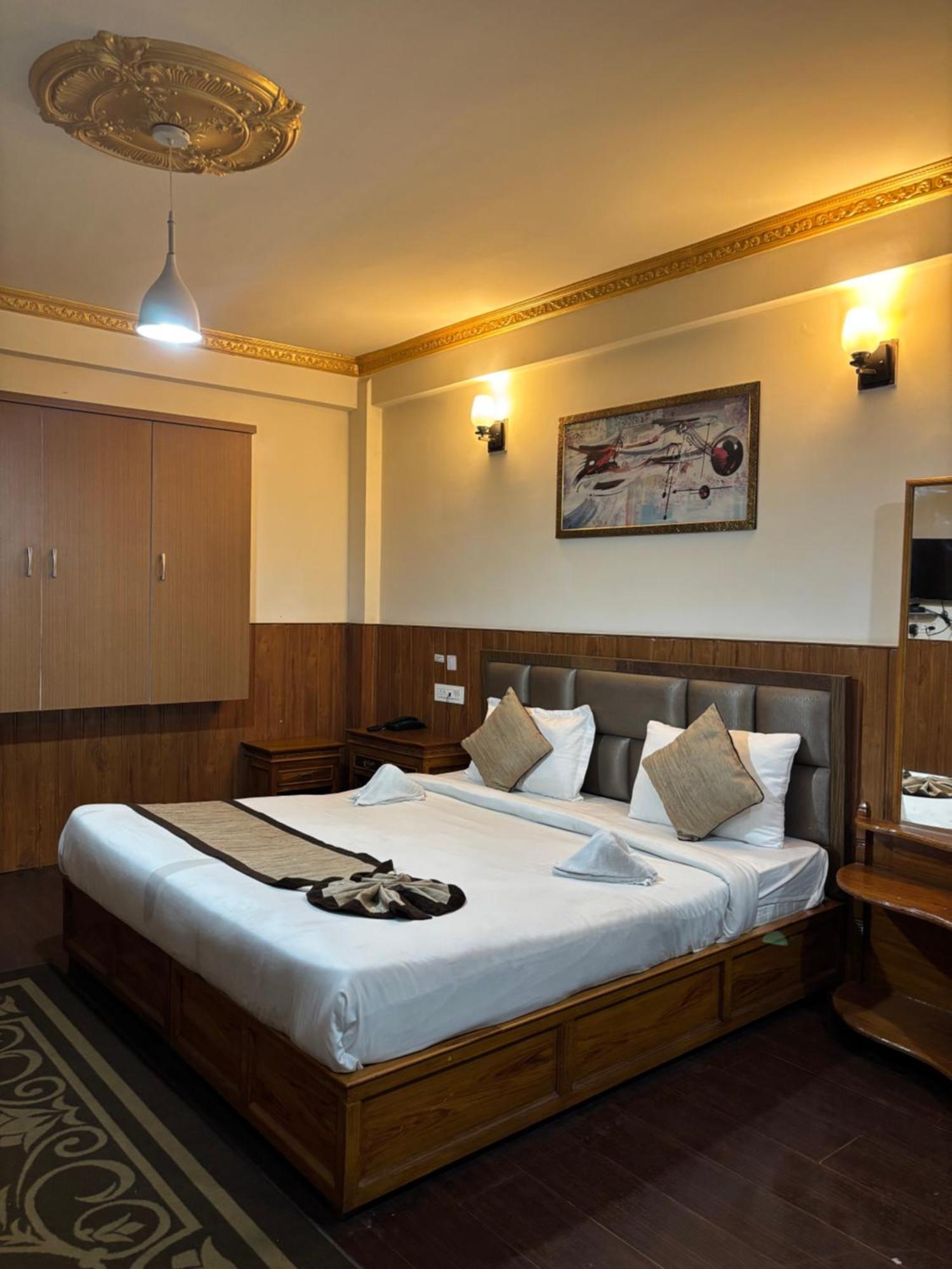 Hotel Kasturi Palace & Restaurant Darjeeling Darjeeling  Esterno foto