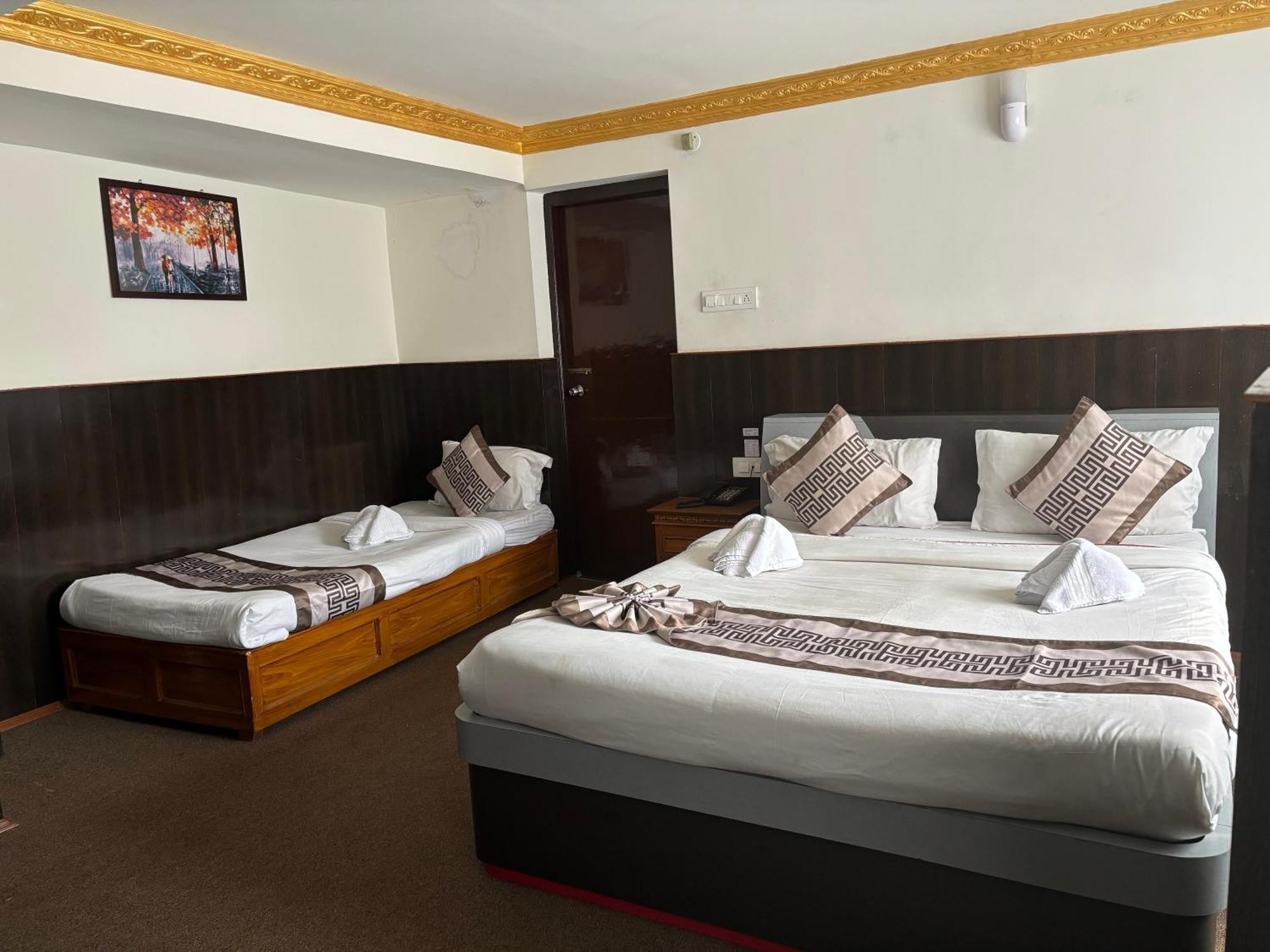 Hotel Kasturi Palace & Restaurant Darjeeling Darjeeling  Esterno foto