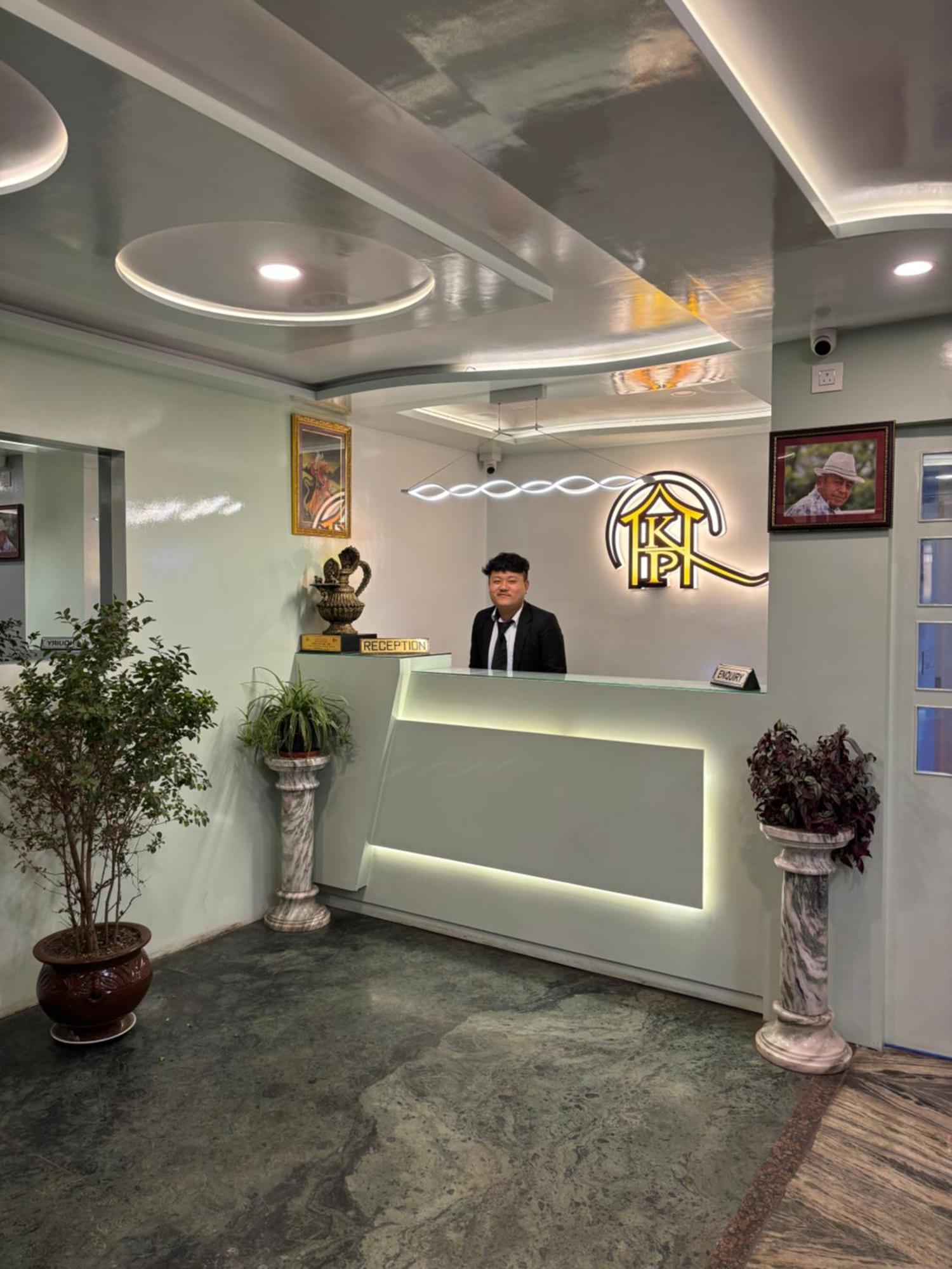 Hotel Kasturi Palace & Restaurant Darjeeling Darjeeling  Esterno foto